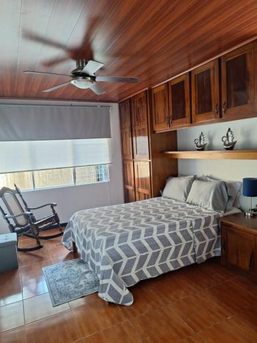 Alajuela House | Linda y céntrica habitación