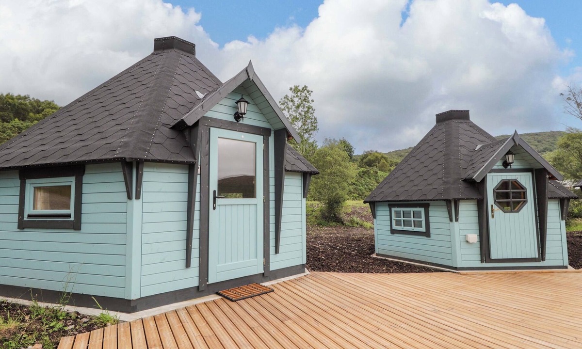 Balmacara Cottage | LITTLE LUXE LODGES 1, romantic, with a garden in Kyle Of Lochalsh