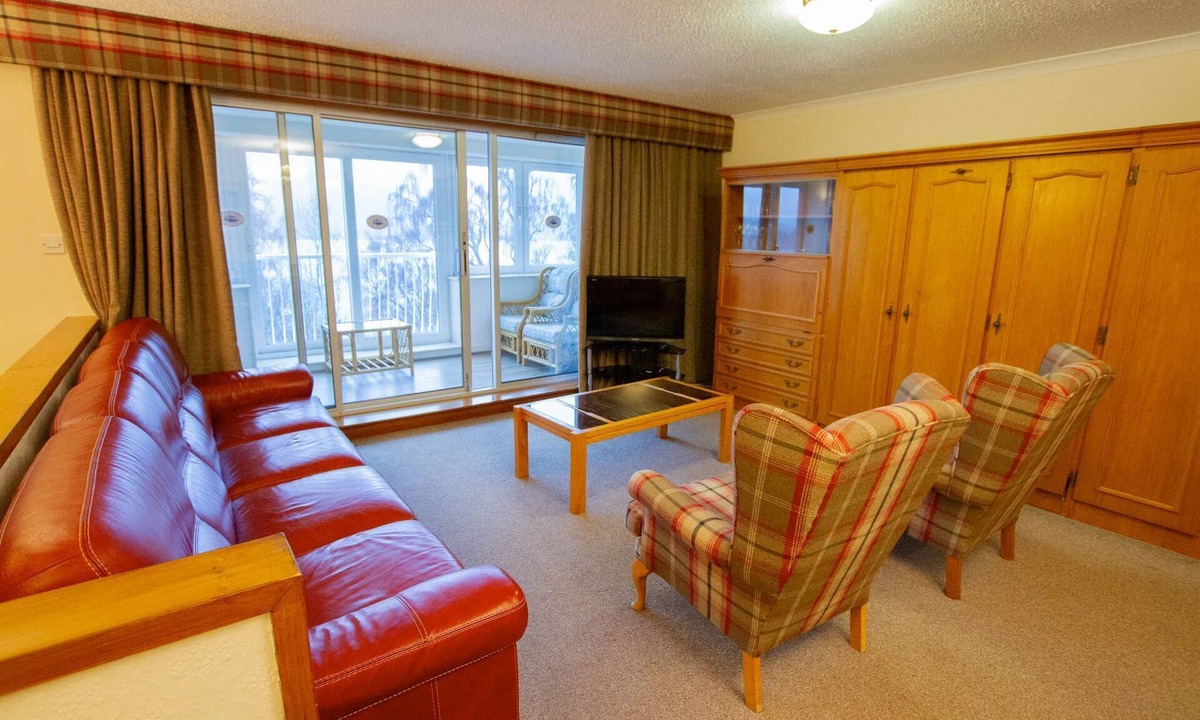Kinloch Rannoch Cottage | Loch Rannoch Red Squirrel Lodge (5) - Retreat Group