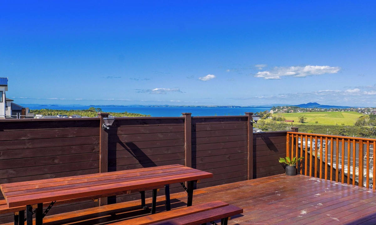 Okura House | Long Bay Sea view Stunning House