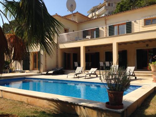 Urbanitzacio Gotmar Villa | Los Pinos