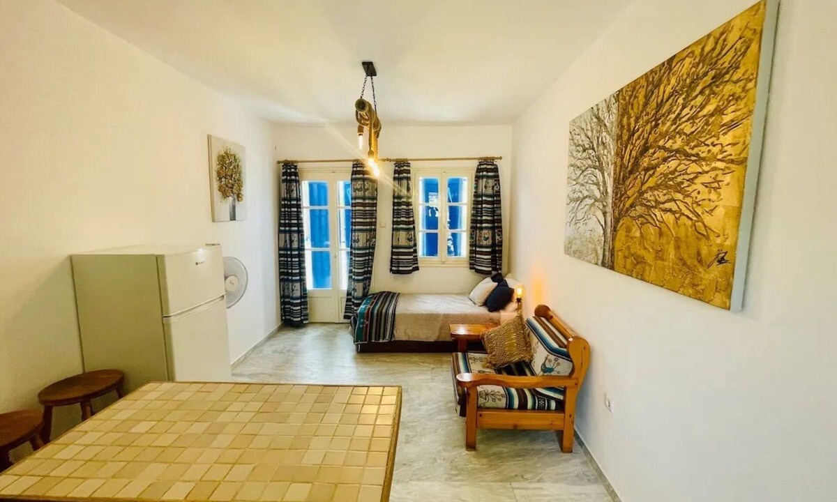 Posidonia Apartment | Love Limni No:3 in Peaceful Poseidonia