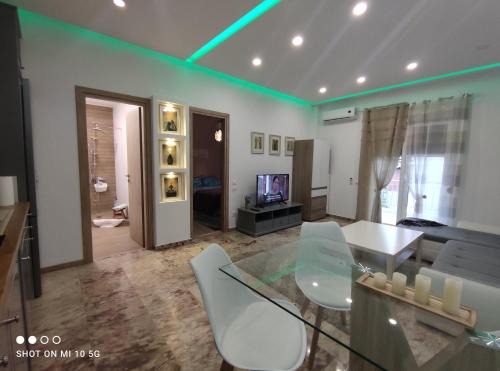 Kallithea Apartment | Lovely luxury apartment Sokratous 133, Kallithea