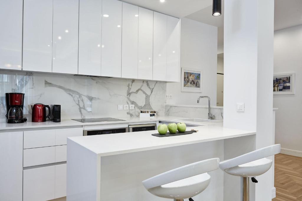Ilisia Apartment | Luxurious Spacious Apt next to Hilton Hotel
