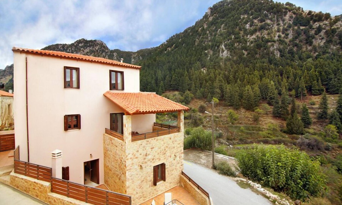 Zourva House | Maisonette in Villa Zourva