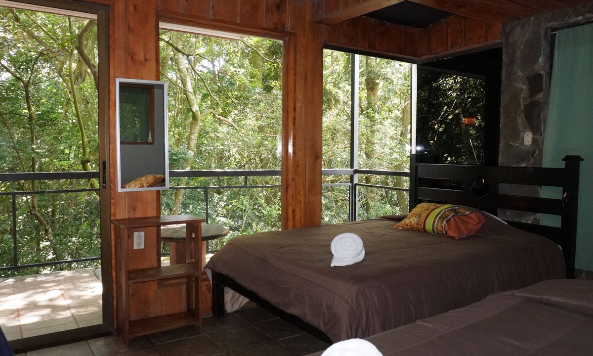 Monteverde Hostel | Manakin Lodge