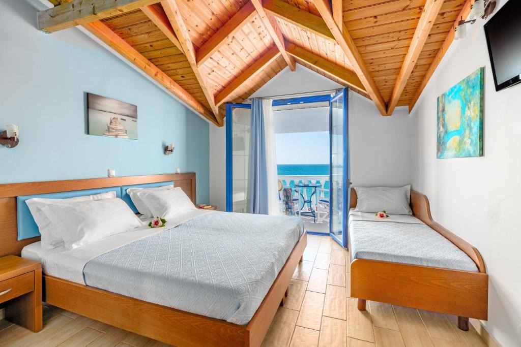 Lygia Hotel | Mesogeios 2000