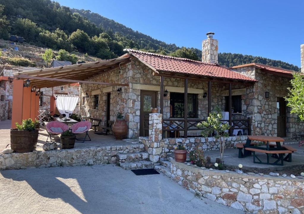 Agía Eiríni House | Mike Omalos Houses
