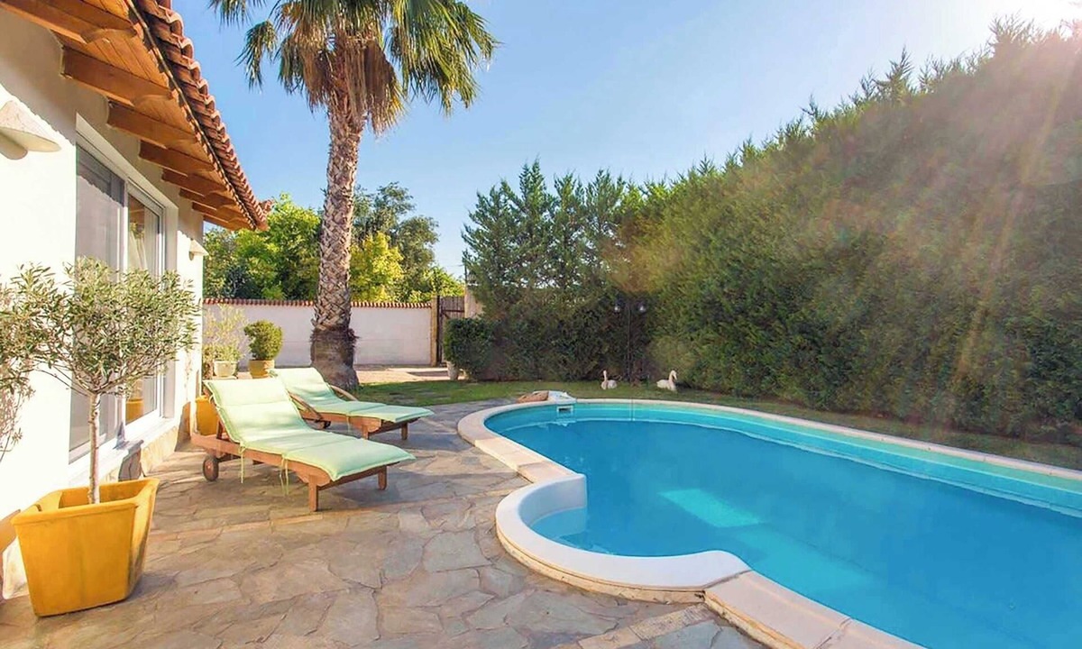Paradise | Salamis