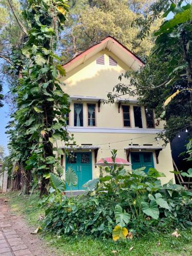Cigadung Hostel | MiTS Youth Hostel