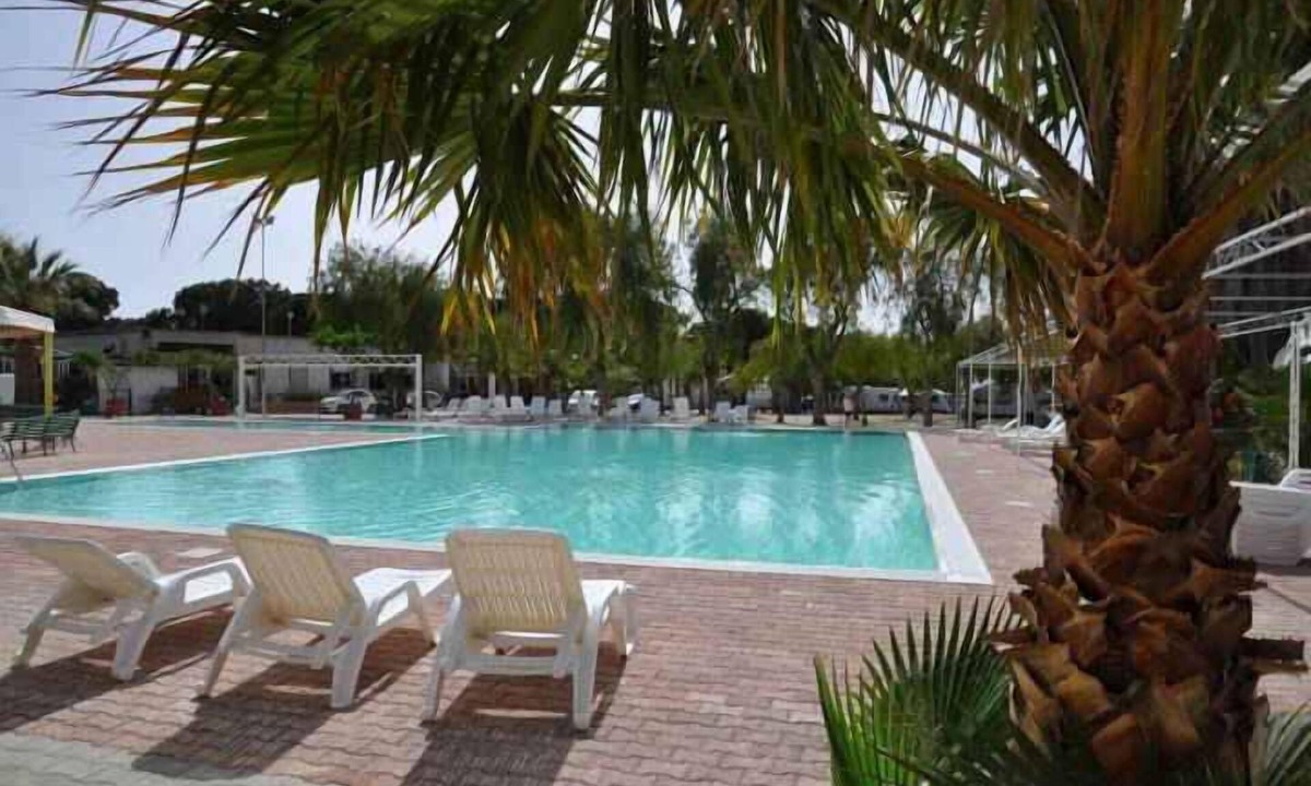 Seccagrande House | Mobile home with air conditioning, terrace and pool