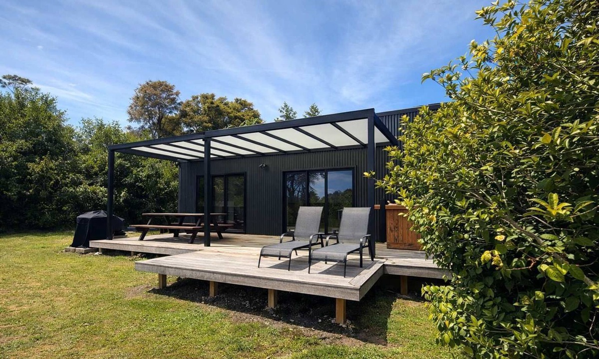 Collingwood House | Modern Escape - Comfort in Collingwood