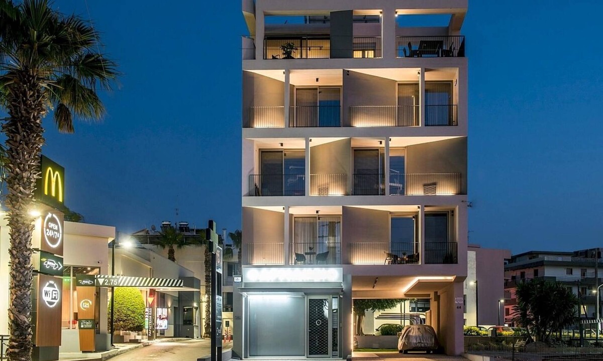 Heraklion Apartment | Modern Studio, A/C, Free Wi-Fi, Balcony- Central Location 300 meters from the Historical Centre!