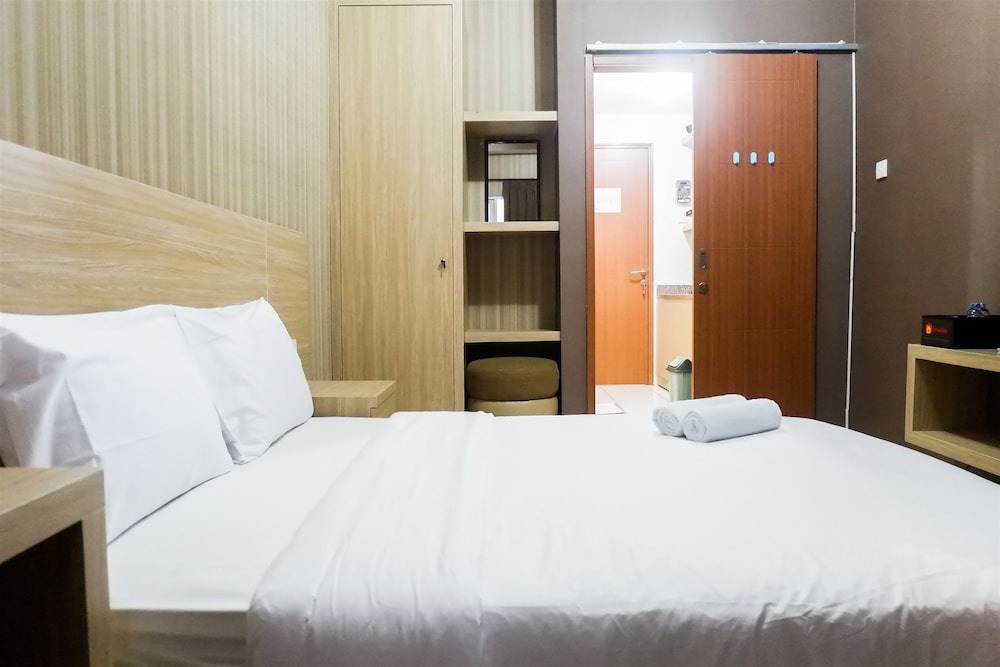 Surabaya Hotel | Modern Studio Apartment at Pavilion Permata 2