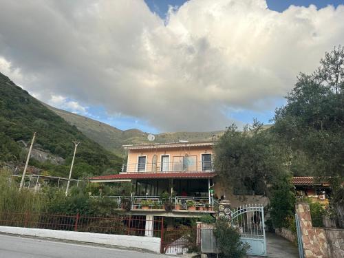 Lukove Hotel | Moliana Bunec
