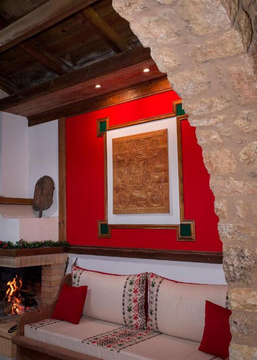 Pogoni Villa | Mossiori Serai