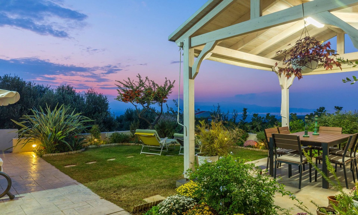 Marathitis Apartment | Muses: Panoramic View, Minutes from Knossos Minoan Palace