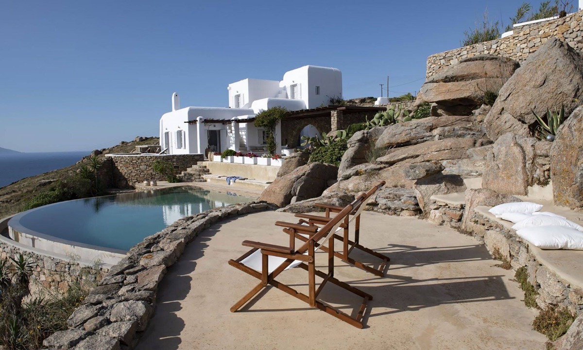 Agios Ioannis Villa | My Rental Homes - Villa Dany with infinity swimming pool, terrace and sea view
