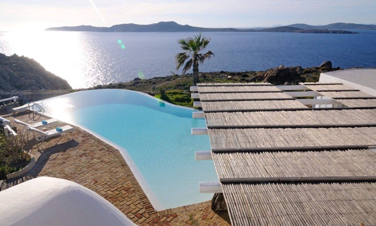 Agios Ioannis Villa | My Rental Homes - Villa Delos 80 meters from the sea, with pool and sea view