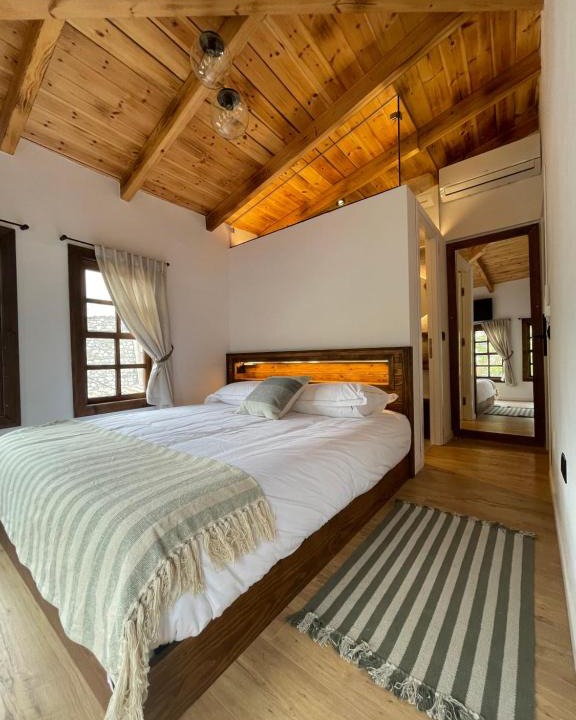 Berat Hotel | N'Gorice