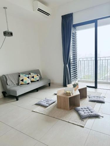 Kampung Puah Seberang Apartment | Netflix - City View Studio with Skypool, Free parking and 5 mins to MRT
