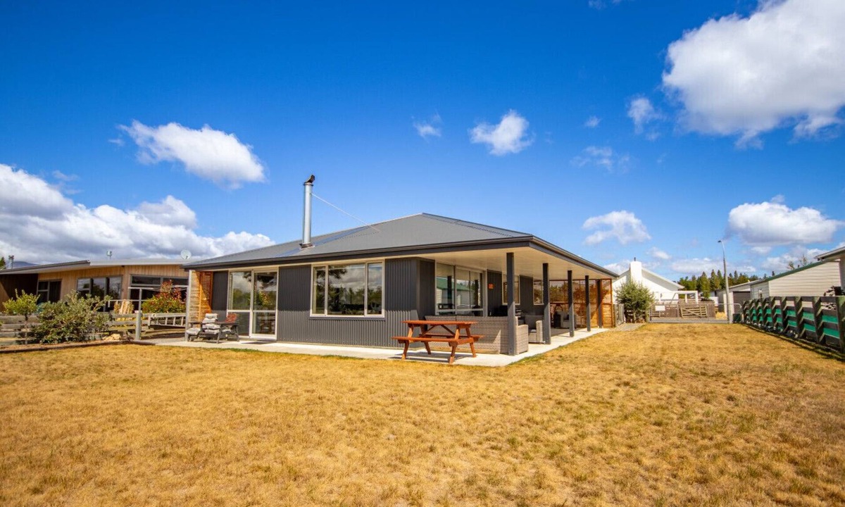 Twizel House | New with a View, Twizel - FREE WIFI