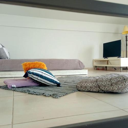 Thessaloniki Apartment | Nicole's Attic Ph