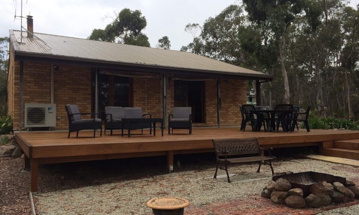 North Bruny House | North Bruny Hideaway- Escape and explore amazing