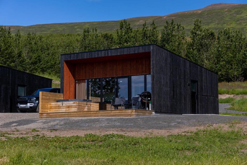 Akureyri Apartment | North Mountain View Suites