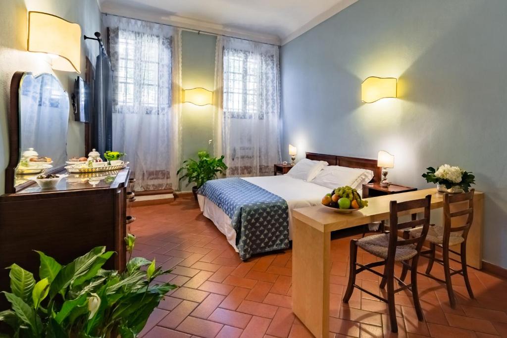 San Frediano Apartment | Oltrarno 9