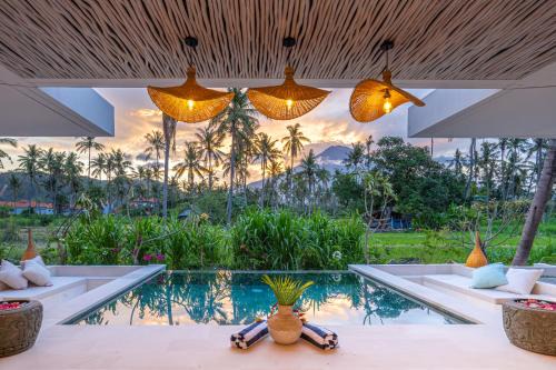 Purwakerti Villa | OMAÏA Private villas