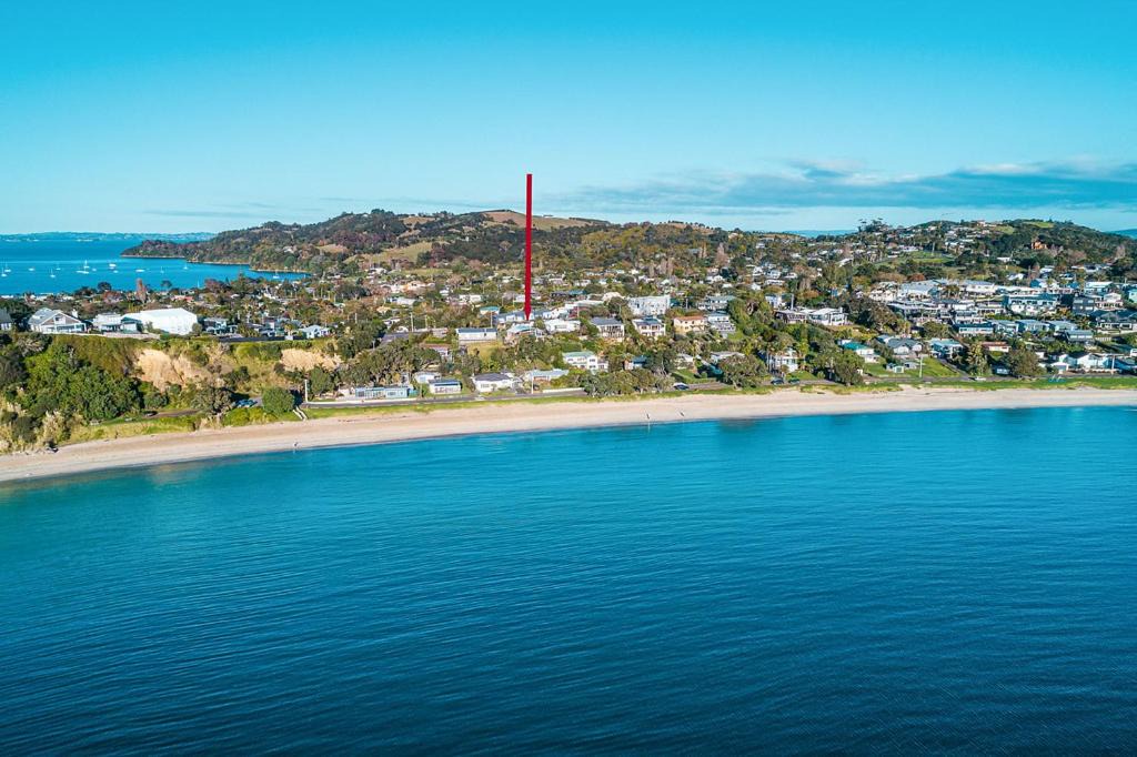 Oneroa Villa | Oneroa Bay Villa Waiheke