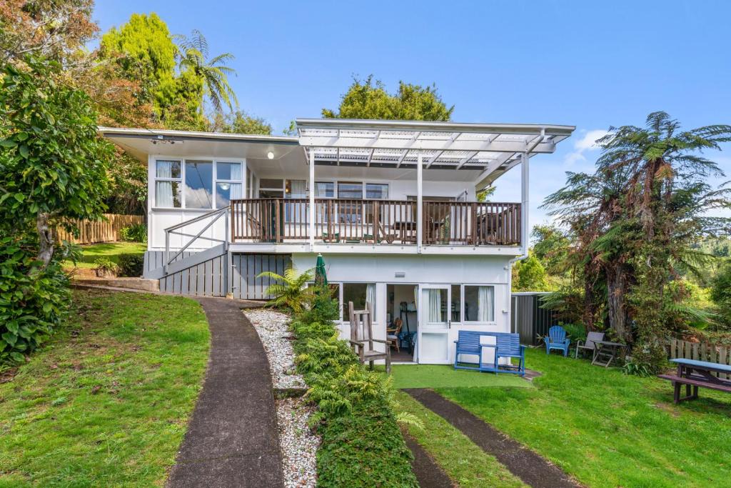 Okere Falls House | Otaramarae Retreat - Lake Rotoiti Holiday Home