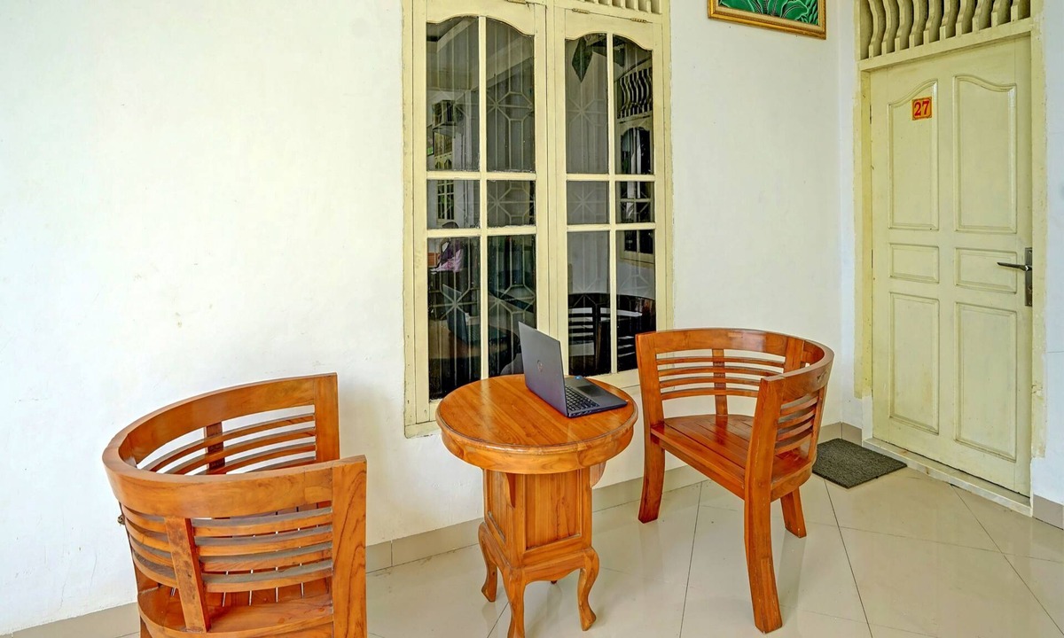 Banjarbaru Hotel | OYO 93295 Wisma Aluh AmbakNearPantai batu lima Asbullah tmbngn