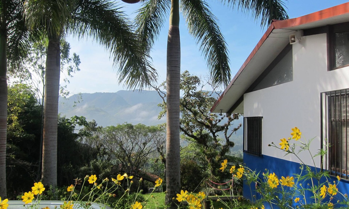 Santiago House | Paradise Costa Rica Central Valley Estate Sleeps up to 30 !