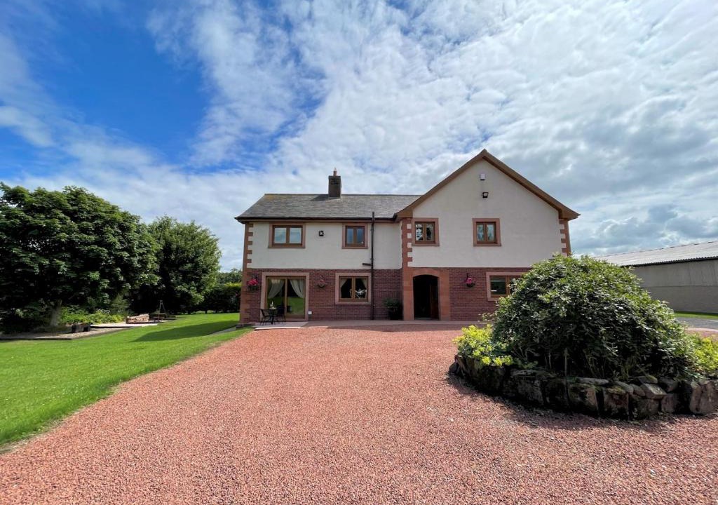 Gretna House | Pass the Keys Spectacular 7BR House Hot Tub and Gardens in Gretna