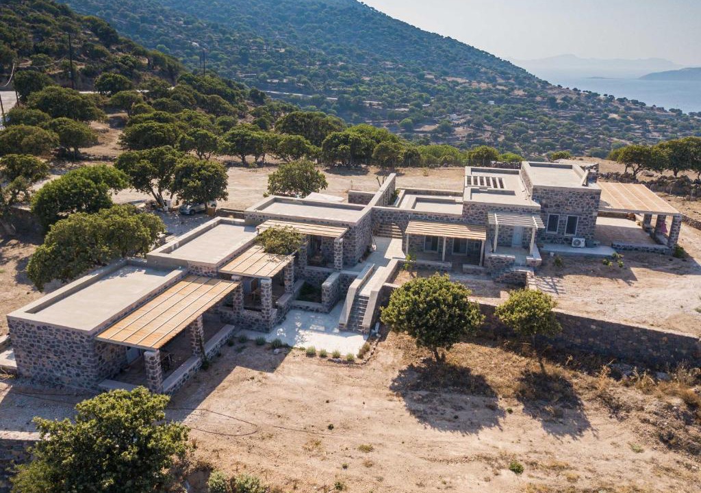 Nisyros Apartment | Pavlaina Complex of Traditional Residences in Nisyros. Enjoy the garden and the Sea View