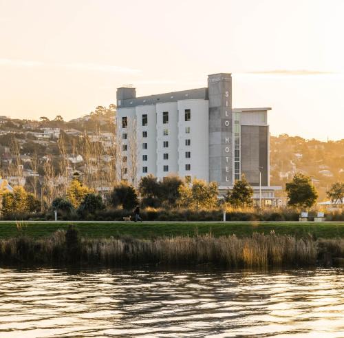 Invermay Hotel | Peppers Silo Launceston