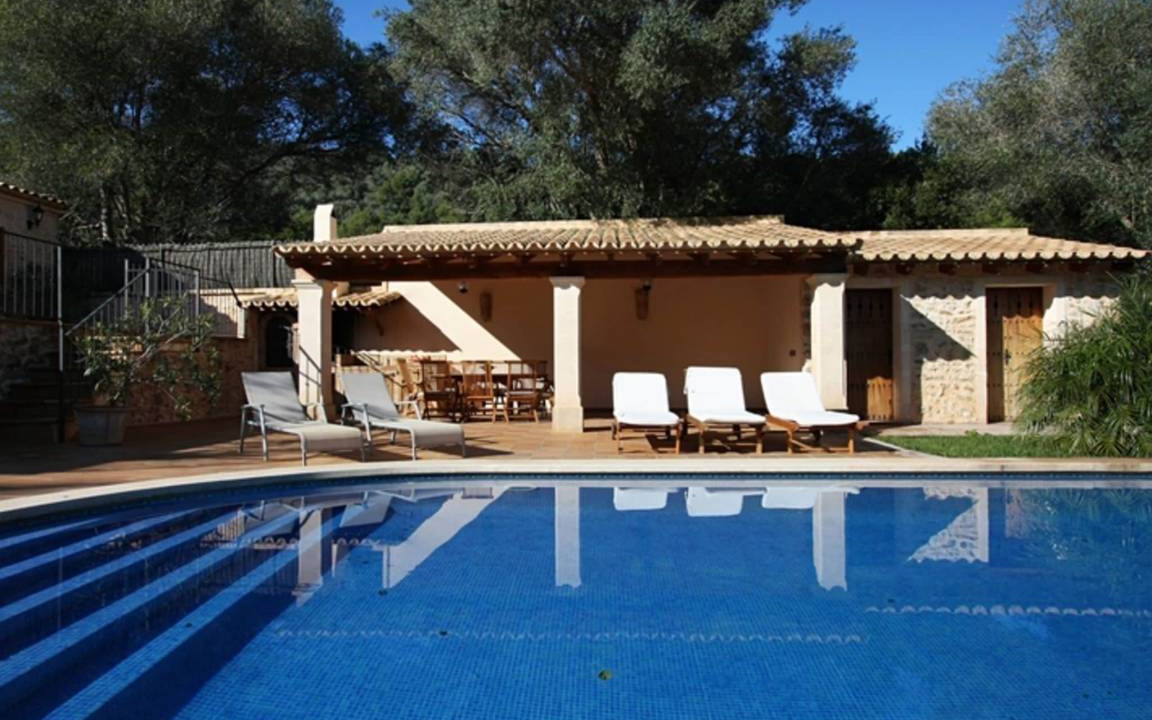 Petra House | Petit