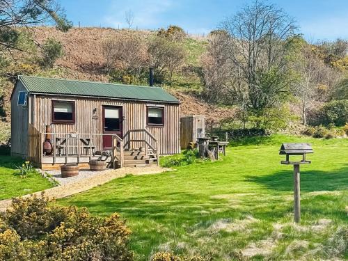 Peebles House | Pinecone Cabin