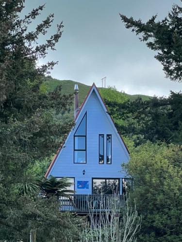 Hamurana House | Pointy Bird, Tranquility, rejuvenating,pets welcome