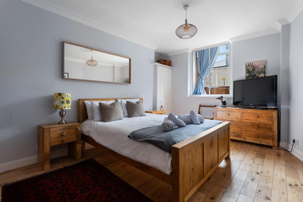 Portobello Apartment | Portobello Charming Seaside 3-BR Holiday Apartment