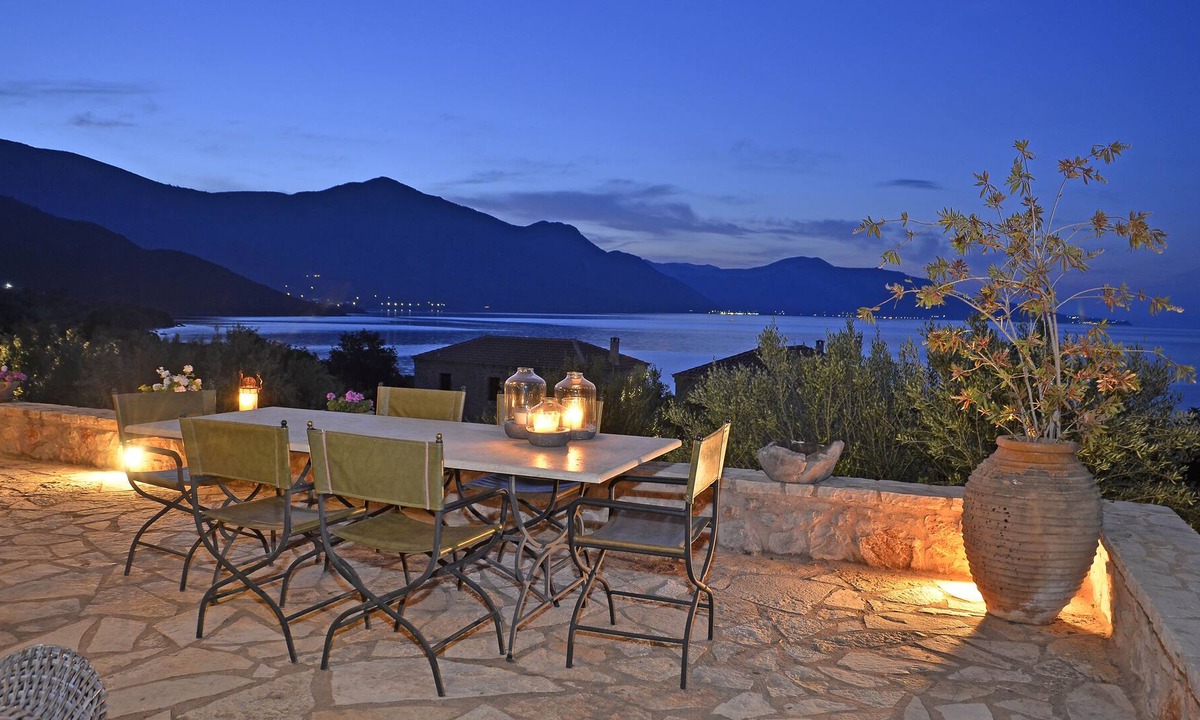 Leonidio House | Poulithra -Perfect Villa for Vacations