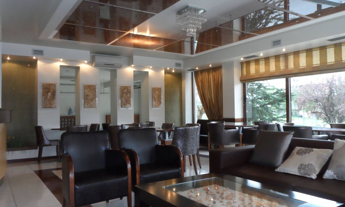 Loutra Ypatis Hotel | Prigipikon Suites & Lofts