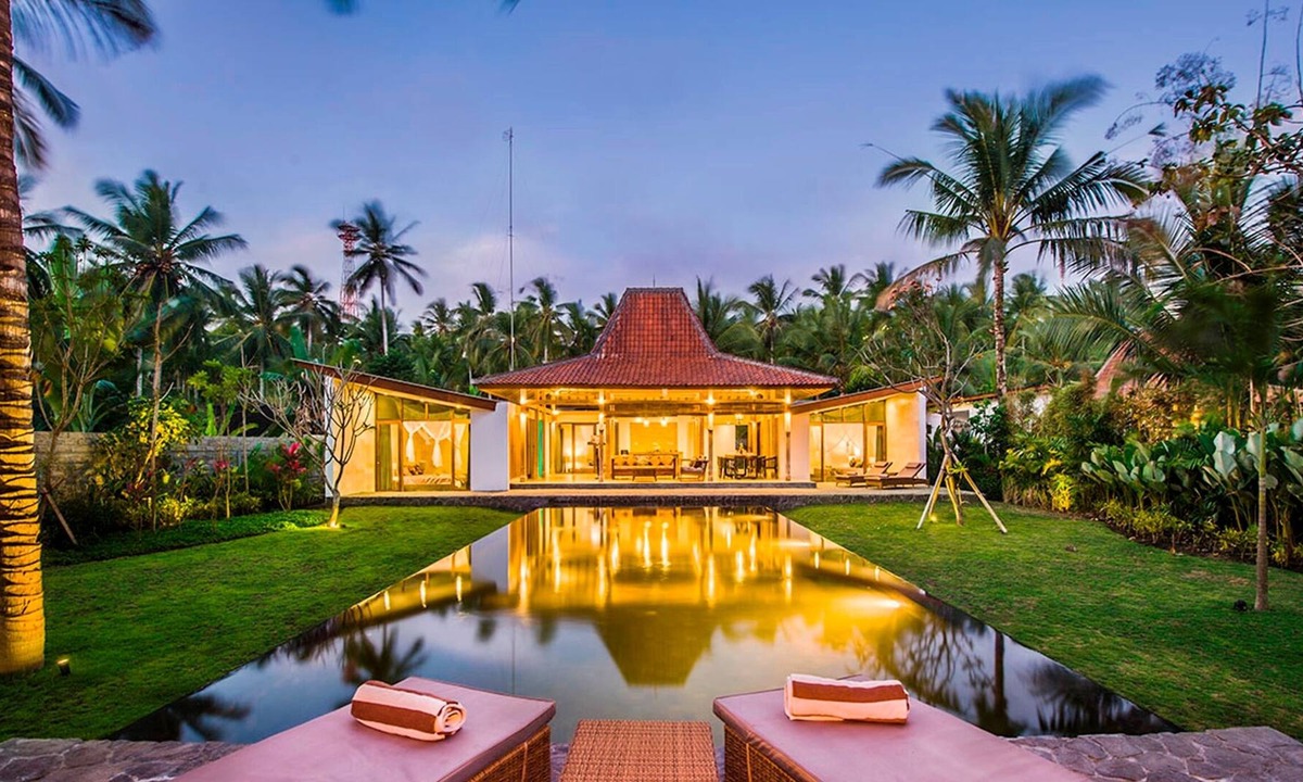 Melaya Villa | Private Beachfront Villa with Pool - The Melaya Villas