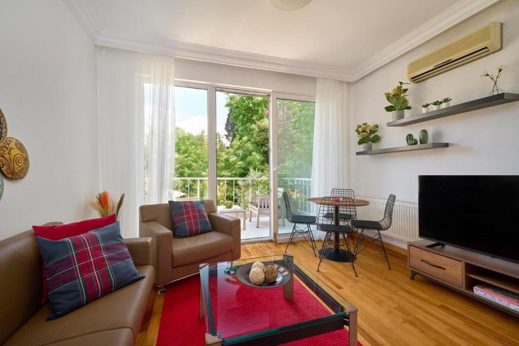 Bebek Apartment | Private Modern Duplex 2bed1bath w Terrace! #76