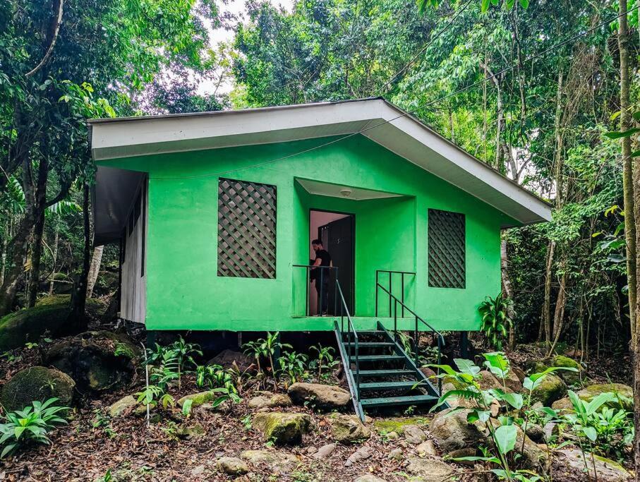 Paramo Ski Chalet | Private river and forest and free Wifi, stones backyard