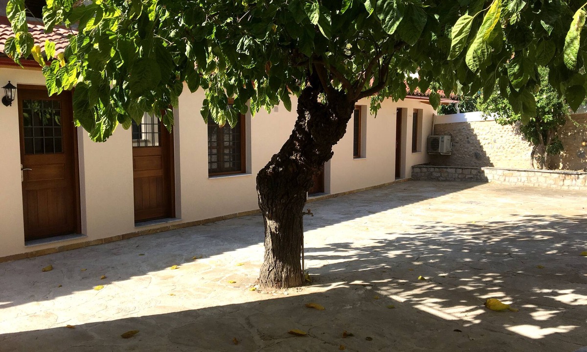 Leonidio House | Private Stone House w/Amazing Yard in Quiet Area 2