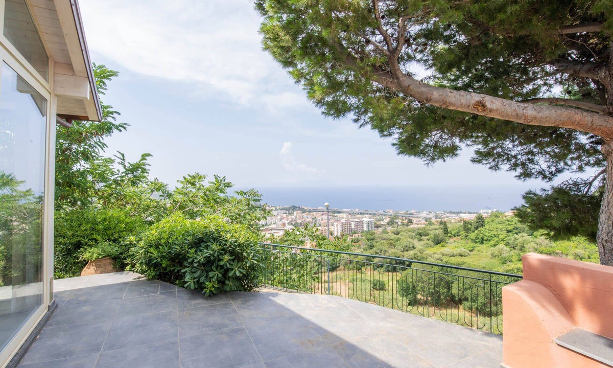 Patti Apartment | Private Terrace with Panoramic View of the Aeolian Islands - Pool and WiFi - Apt VULCANO
