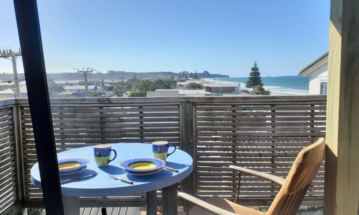 Pukehina Apartment | Pukehina Beach Studio with Balcony and Majestic views